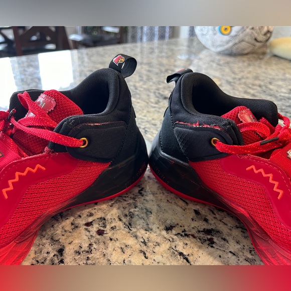 Adidas D.O.N. Donovan Mitchell The Ville Louisville Issue #3 size 8 - Picture 7 of 12